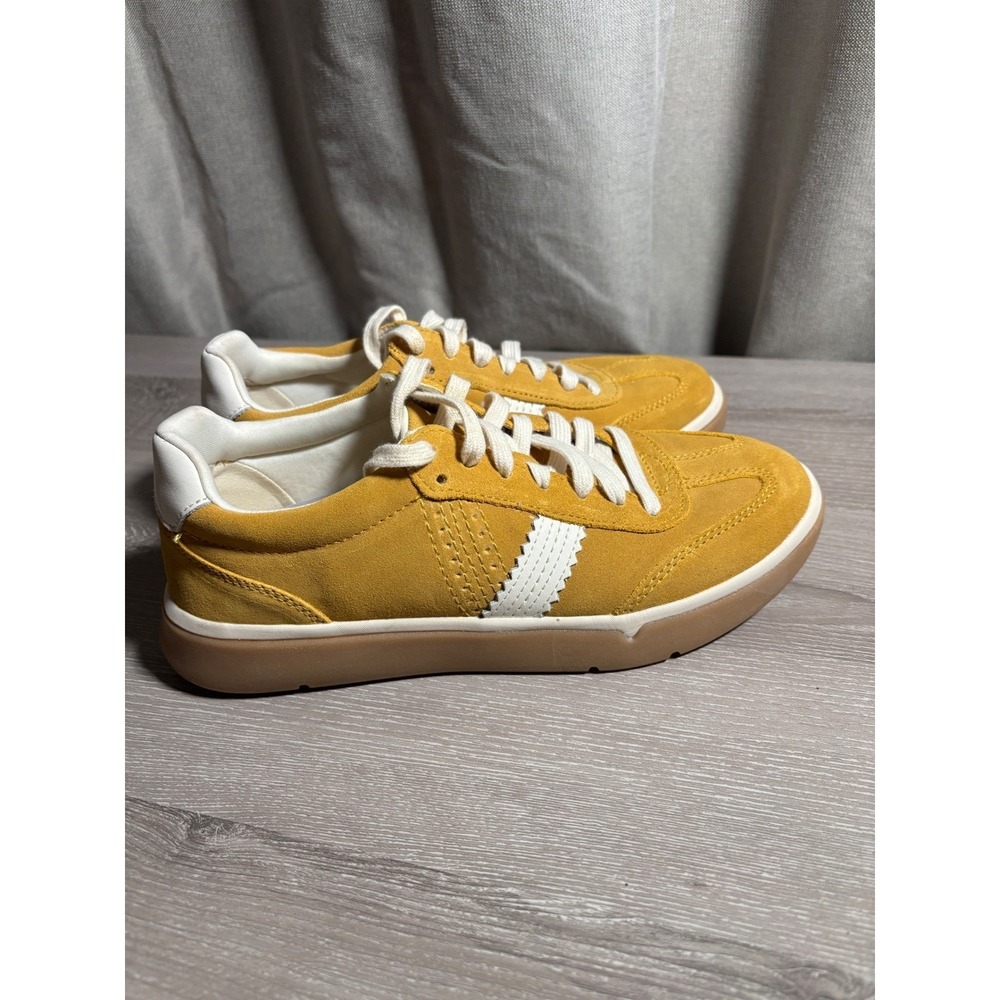 Vionic Womens 8 Suede Lace Up Sneakers Retro Gum Sole Orthotic Support City Walk - Picture 5 of 9